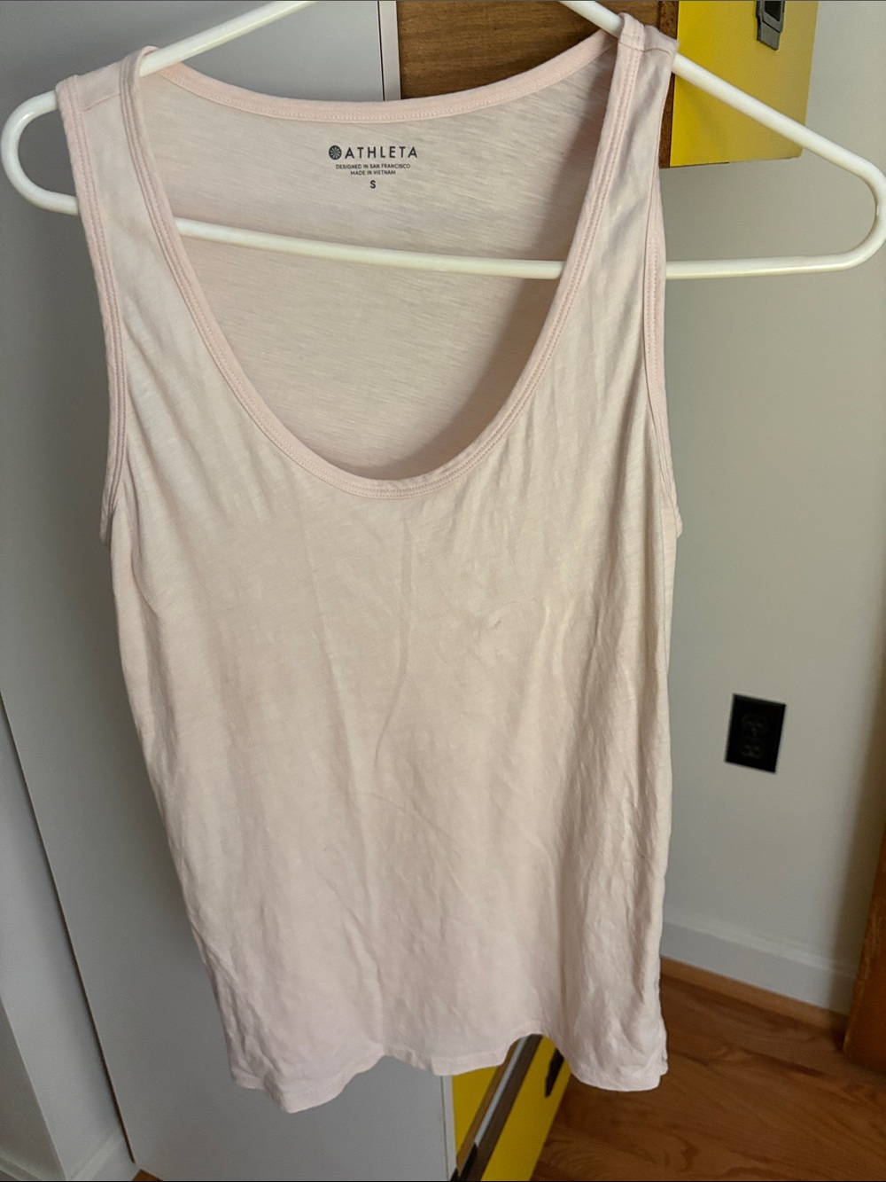 Athleta Pale Pink Scoop Neck Tank Top - Women's S